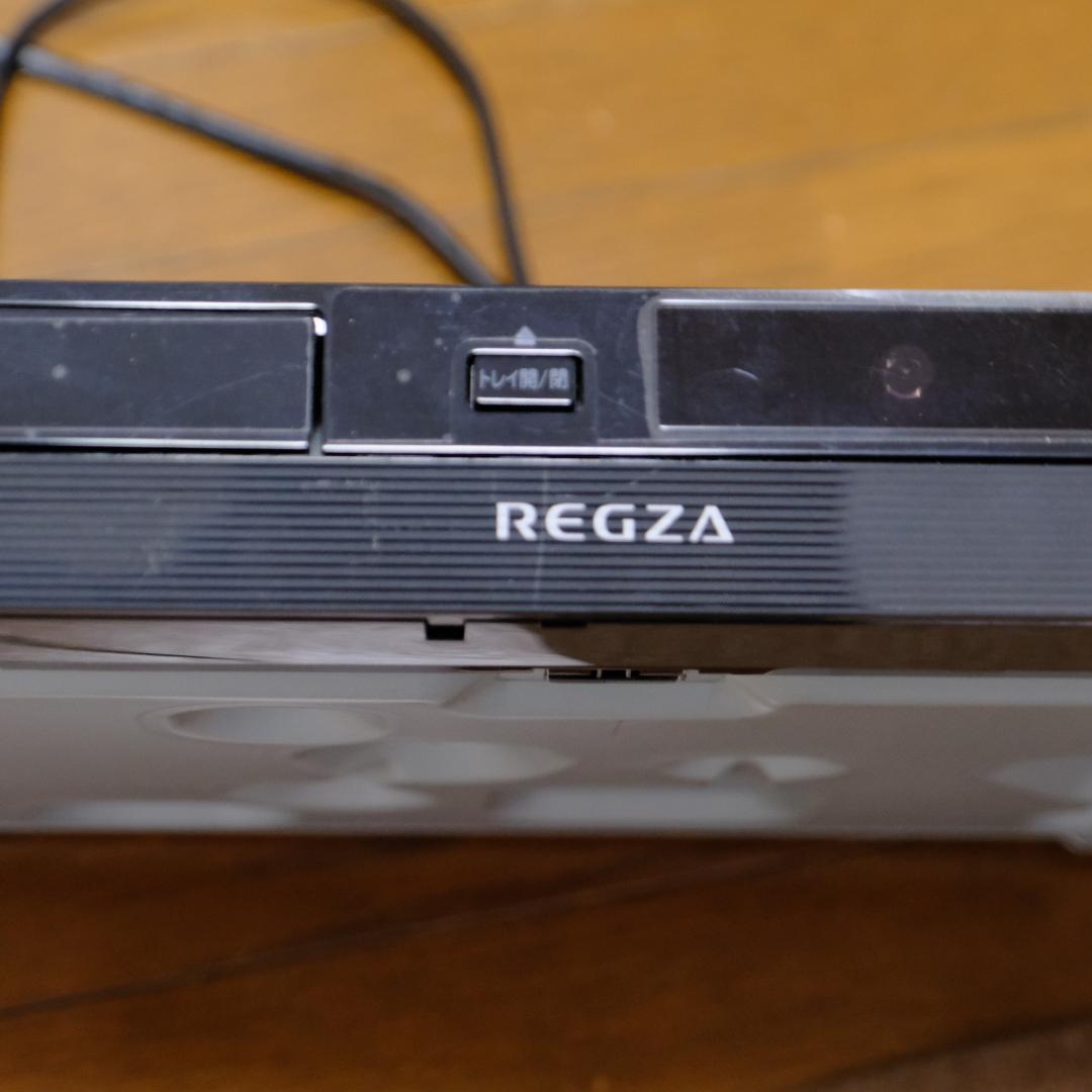 東芝　HDD内臓ブルーレイレコーダー　REGZA　DBRZ110