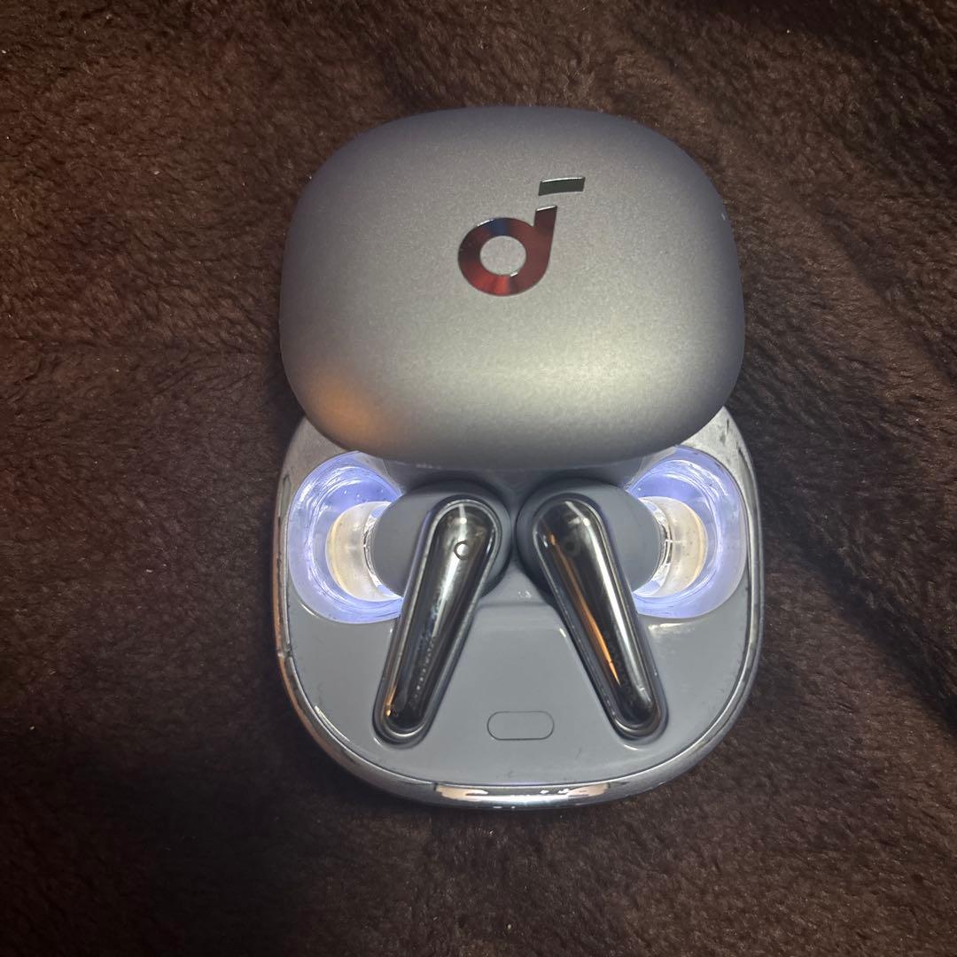d ワイヤレスイヤホン グレー