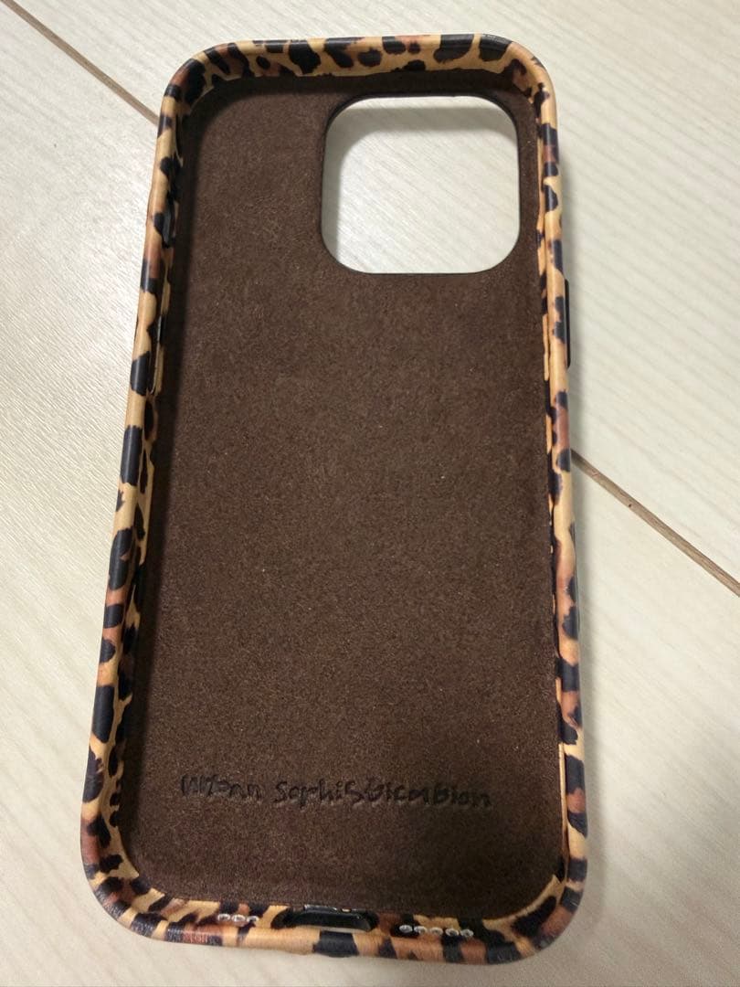 iPhoneアクセサリー urban sophistication 16Pro Leopard