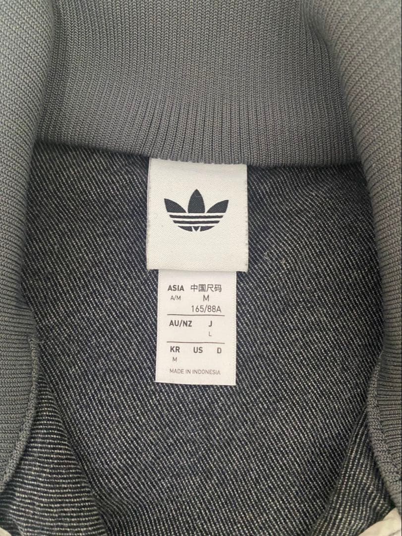 adidas デニム トラックジャケット グレー