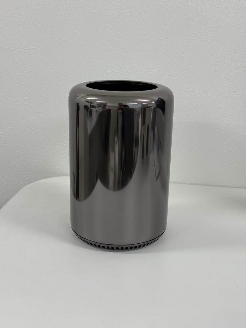 Apple Mac Pro MD878J/A 本体 メモリ64GB