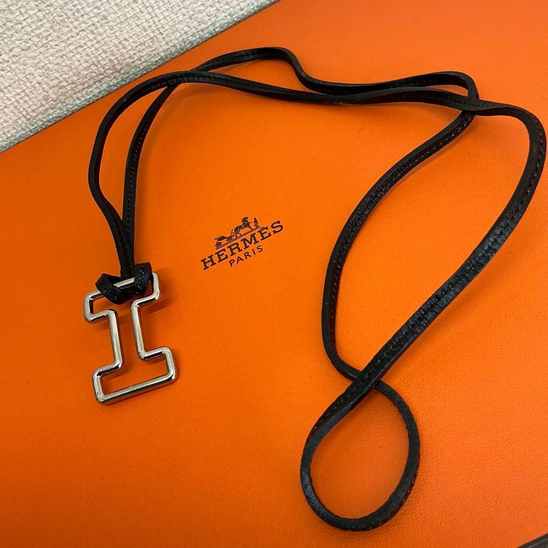 Hermès “Lanière” Noir エルメス ラニエール 黒 Hチャーム