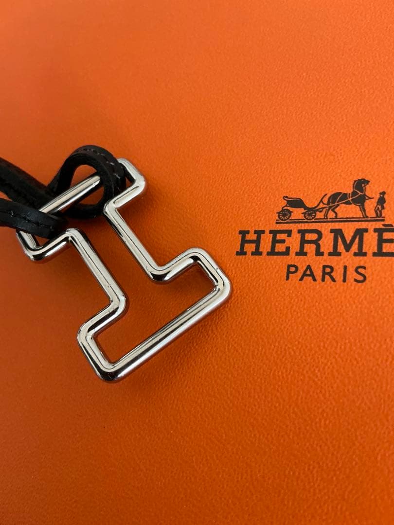 Hermès “Lanière” Noir エルメス ラニエール 黒 Hチャーム