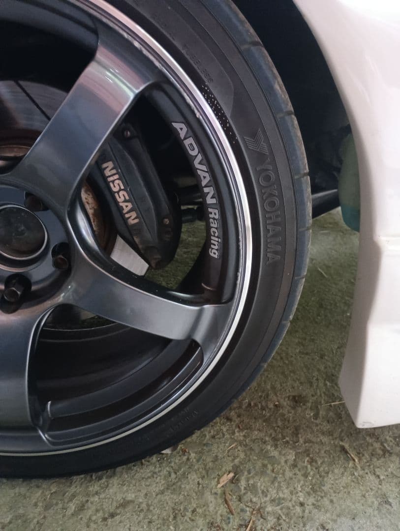 アドバンＴＣ4　2022年　18インチタイヤ付2本　114,3　5Ｈガンメタ①