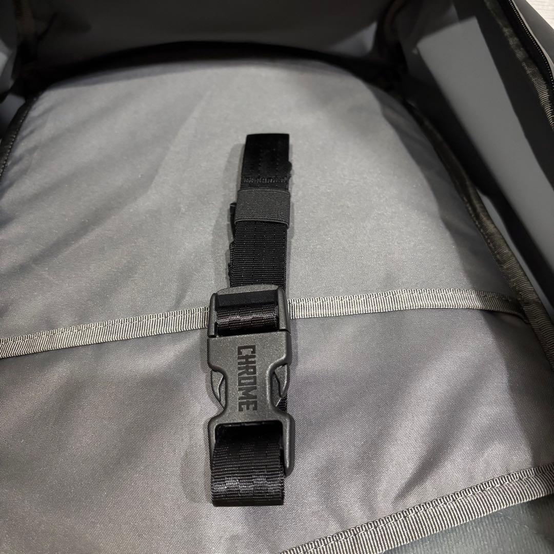 i*m様 CHROME ヴォルカン 35L パック & 1インチ チェスト スト