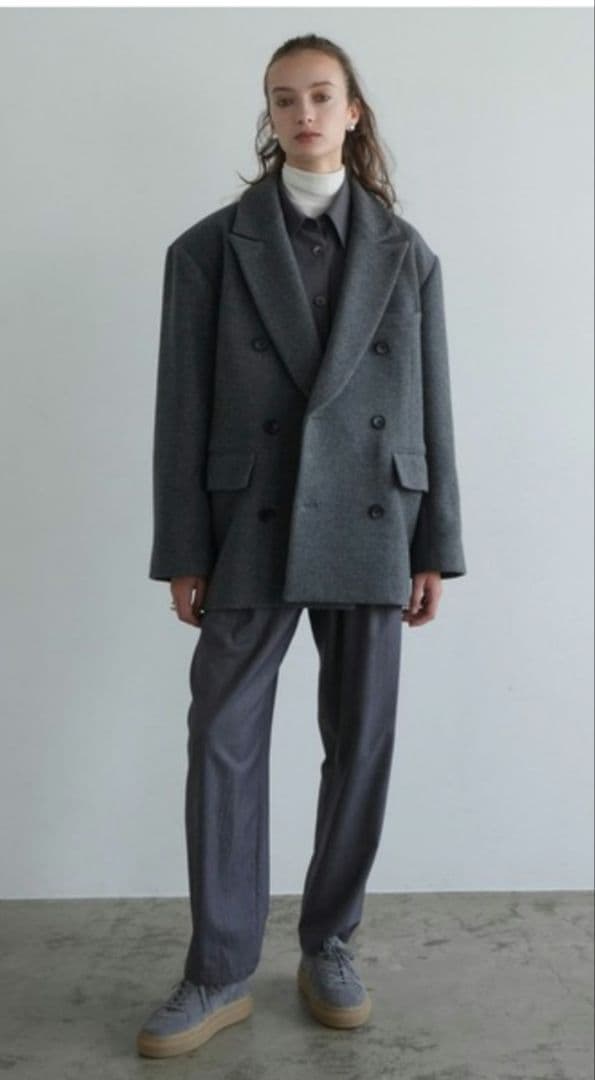 【CLANE】OVER SHOULDER PEAKED LAPEL COAT