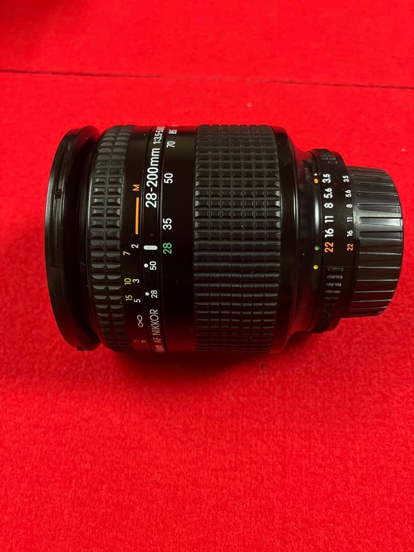 衝撃　これが美品！ Ｄ300 純正28-200mm バンフ