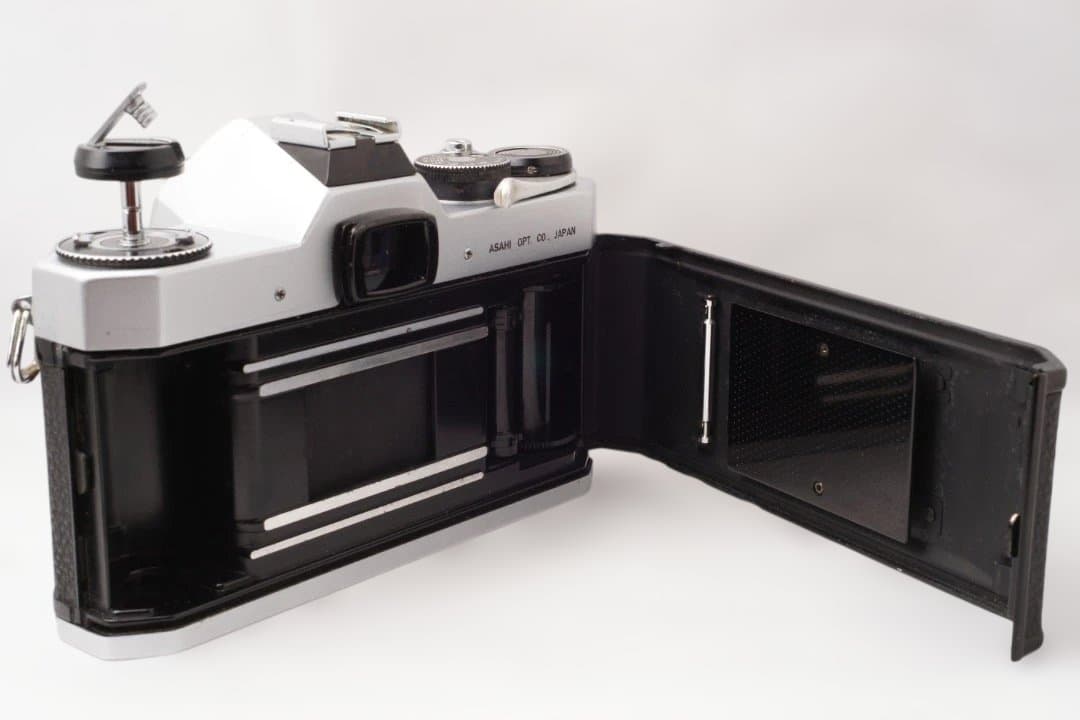 PENTAX SP II ＆ Super Takumar 55 F2(黄色文字)