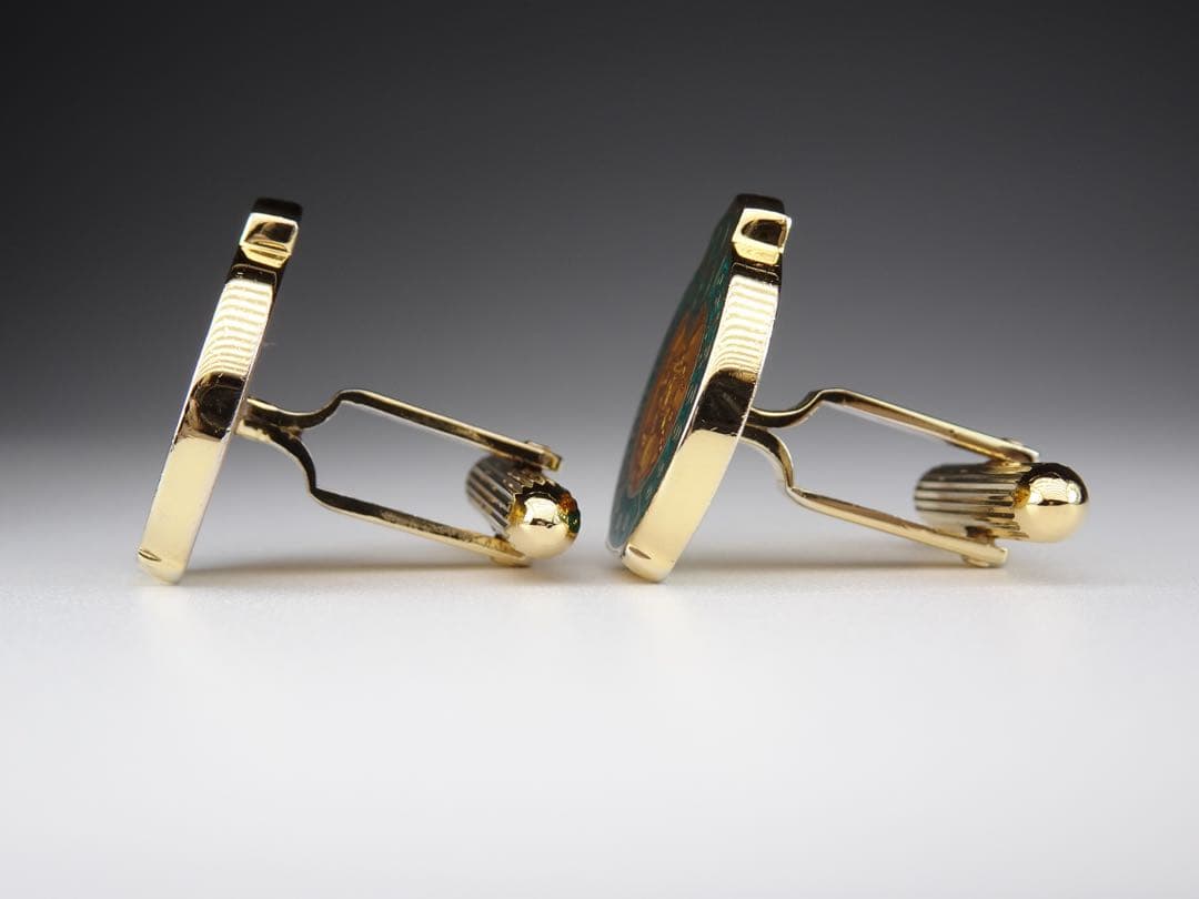 アンダーアーマー　バーバリー　グリーン　スケルトン　カフス　カフリンクス