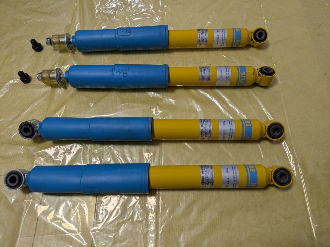 ジムニーJB64、JB74.、シエラ。ビルシュタインショックアブソーバー セット