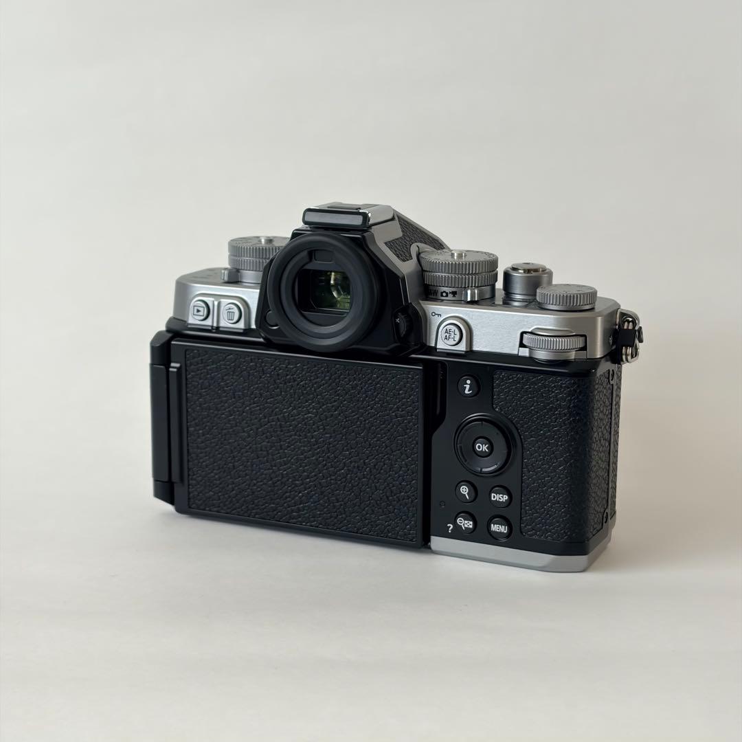 Nikon Z f Zf 40mm F2 レンズキット シルバー