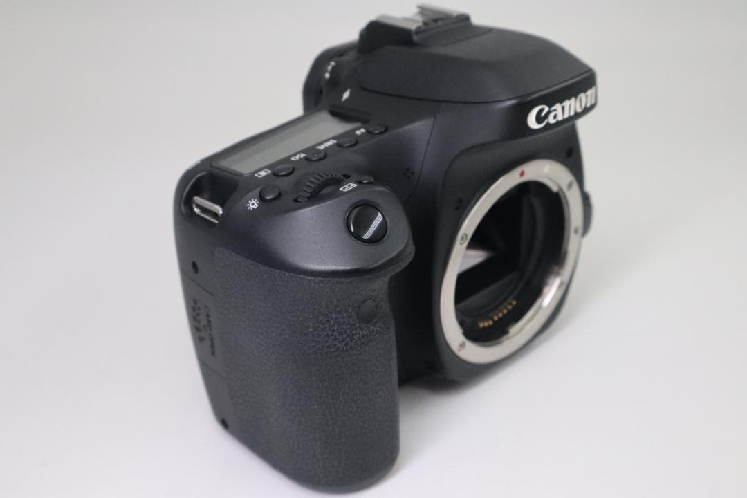 【美品】Canon EOS 80D デジタル一眼レフ 単焦点50mmレンズセット