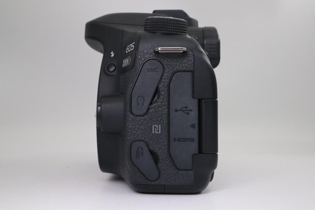 【美品】Canon EOS 80D デジタル一眼レフ 単焦点50mmレンズセット