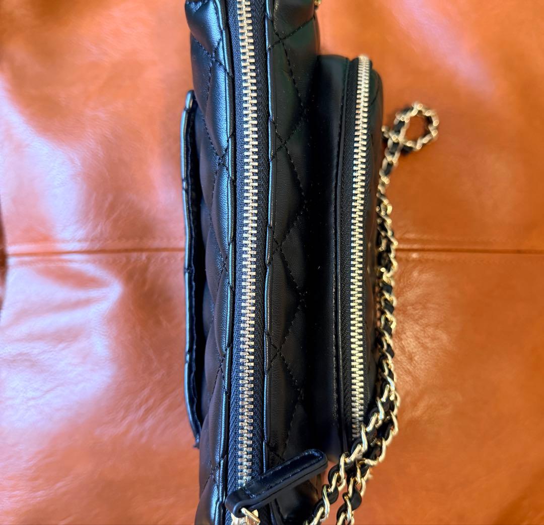 ノベルティ ショルダーバッグ 香水イベント限定　稀少品 一点のみ　おまけ付き