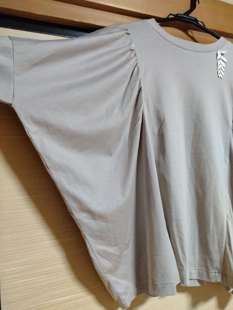 ミナペルホネン　新品未使用 長袖 フリル トップス