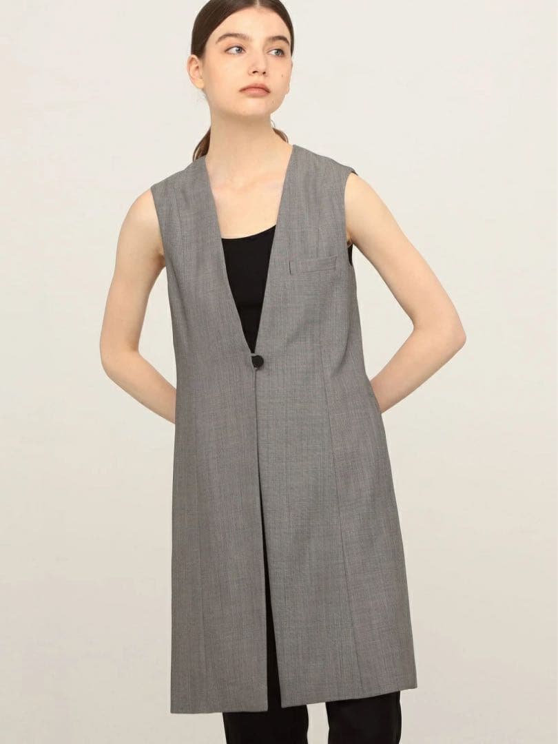 【完売品】DES PRES ウールシルクシャークスキン Vネックジレ