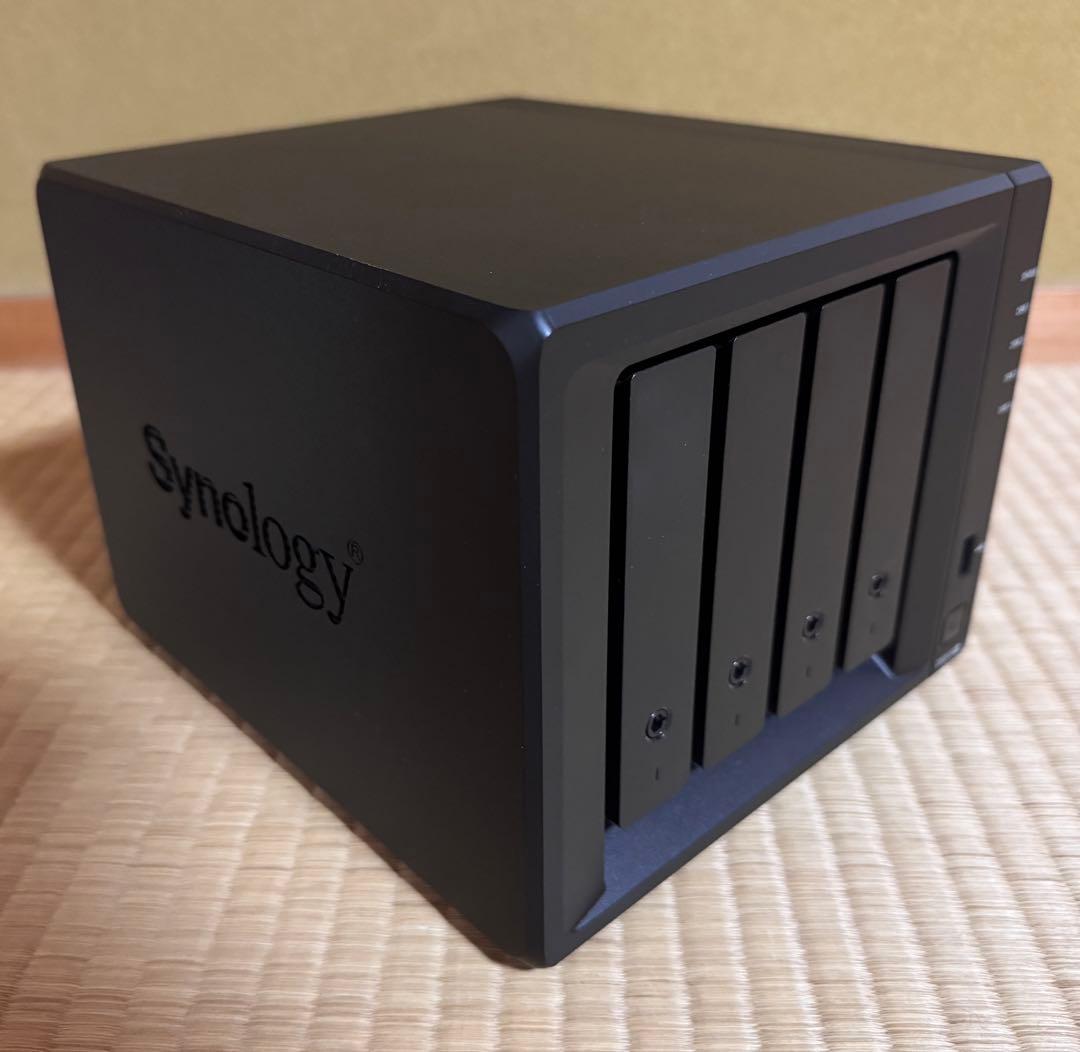 中古Synology DS918+ 4ベイ メモリ8GBへ増設済