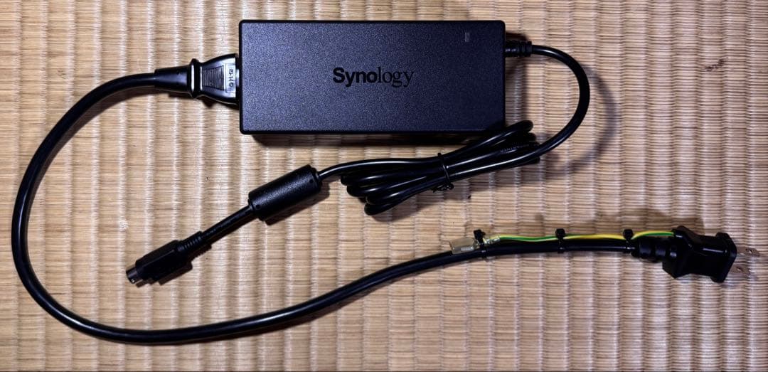 中古Synology DS918+ 4ベイ メモリ8GBへ増設済