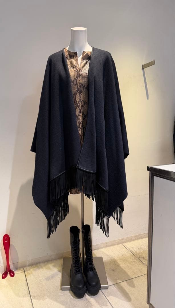 SEMICOUTURE フリンジ付きポンチョケープコート ほぼ未使用