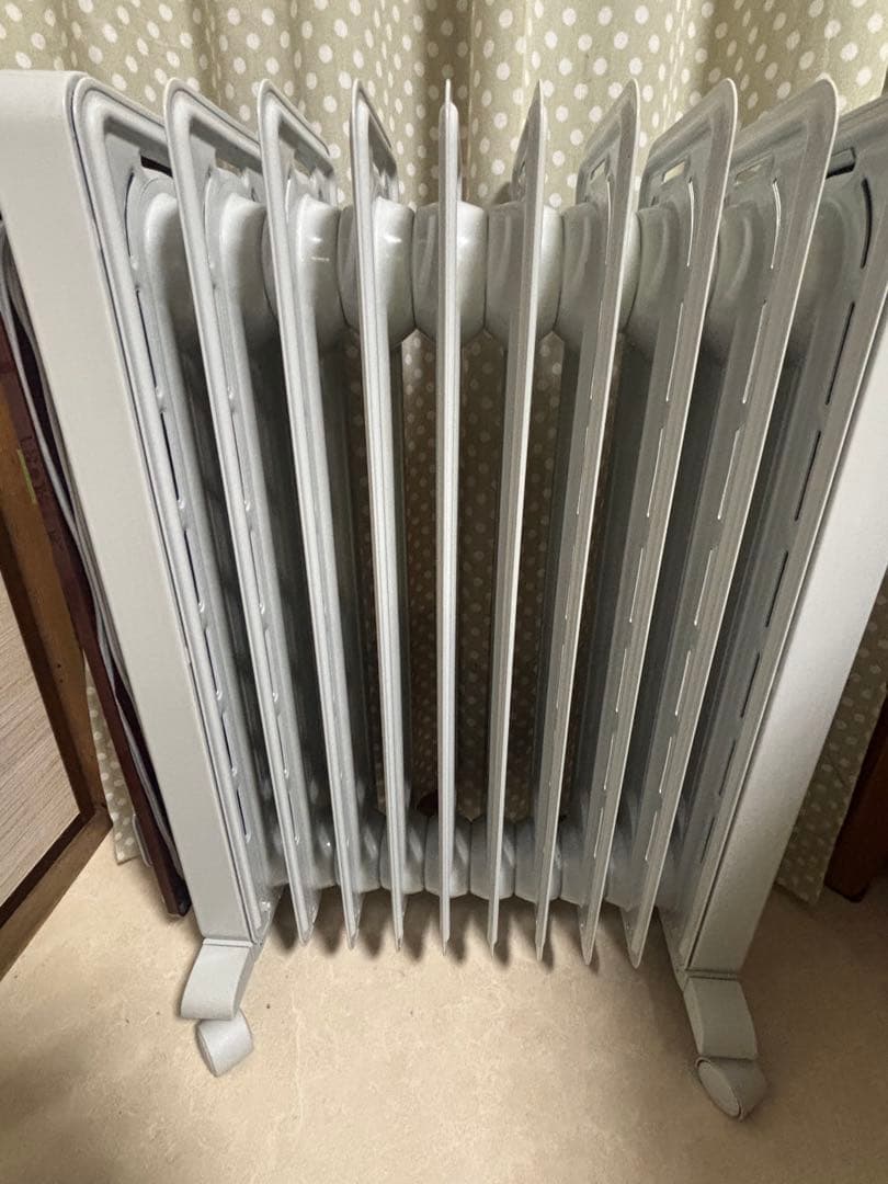 デロンギ オイルヒーター ホワイト×ブラウン RHJ21F1015-BR