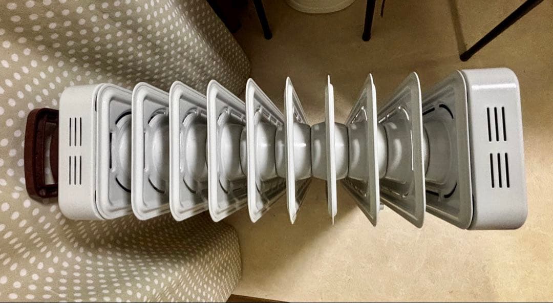 デロンギ オイルヒーター ホワイト×ブラウン RHJ21F1015-BR