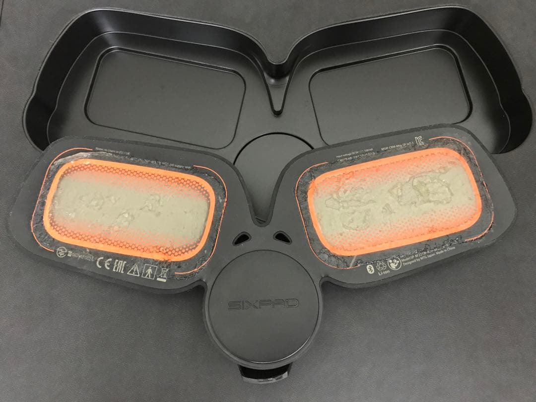 SIXPAD 2点まとめ売り 〈アブズフィット2、ボディフィット2〉