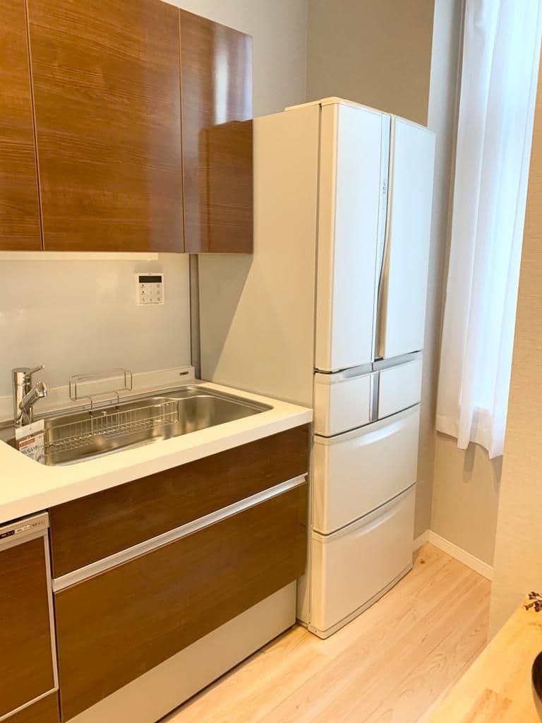 三菱冷蔵庫MR-R47W-S 内容積:465L