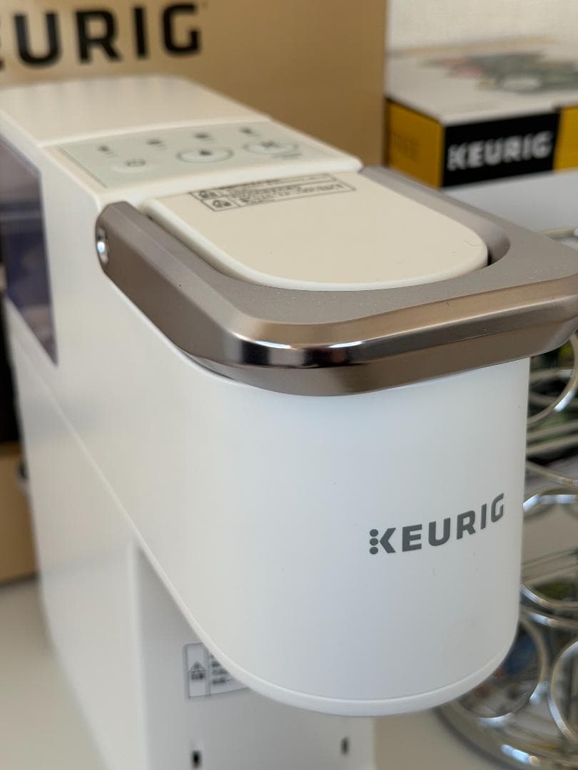KEURIG キューリグ コーヒーメーカー KB-01 ホワイト 使用数回のみ