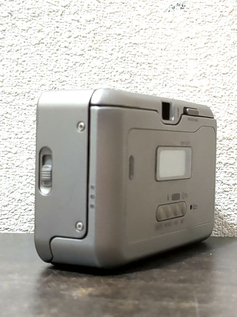 FUJIFILM TIARA コンパクトカメラ SUPER-EBC 28mm