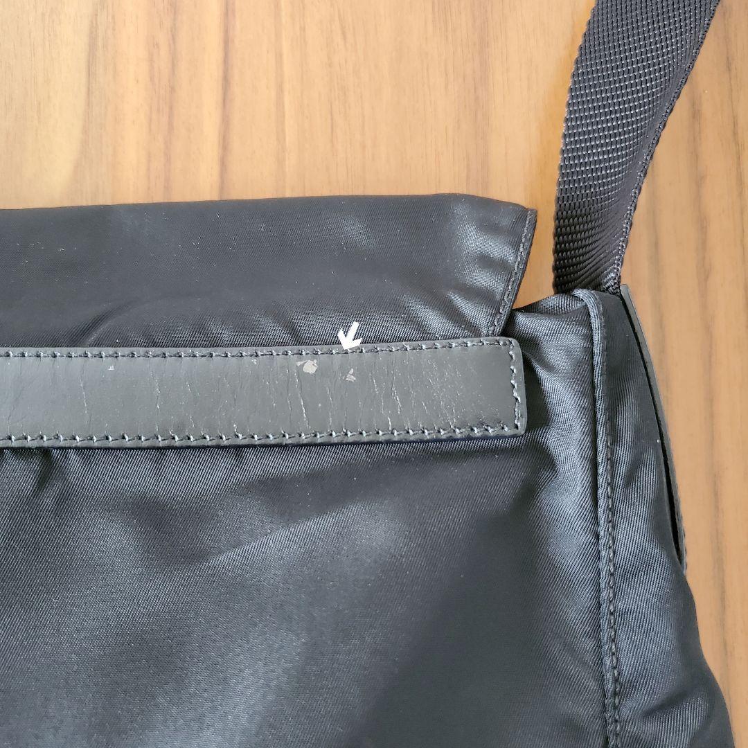 PRADA　プラダ　ショルダーバッグ　テスートナイロン　三角ロゴ