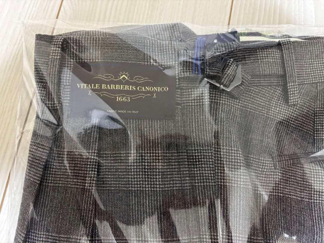 カノニコ　メンズ　スラックス　Lサイズ　未使用品！！