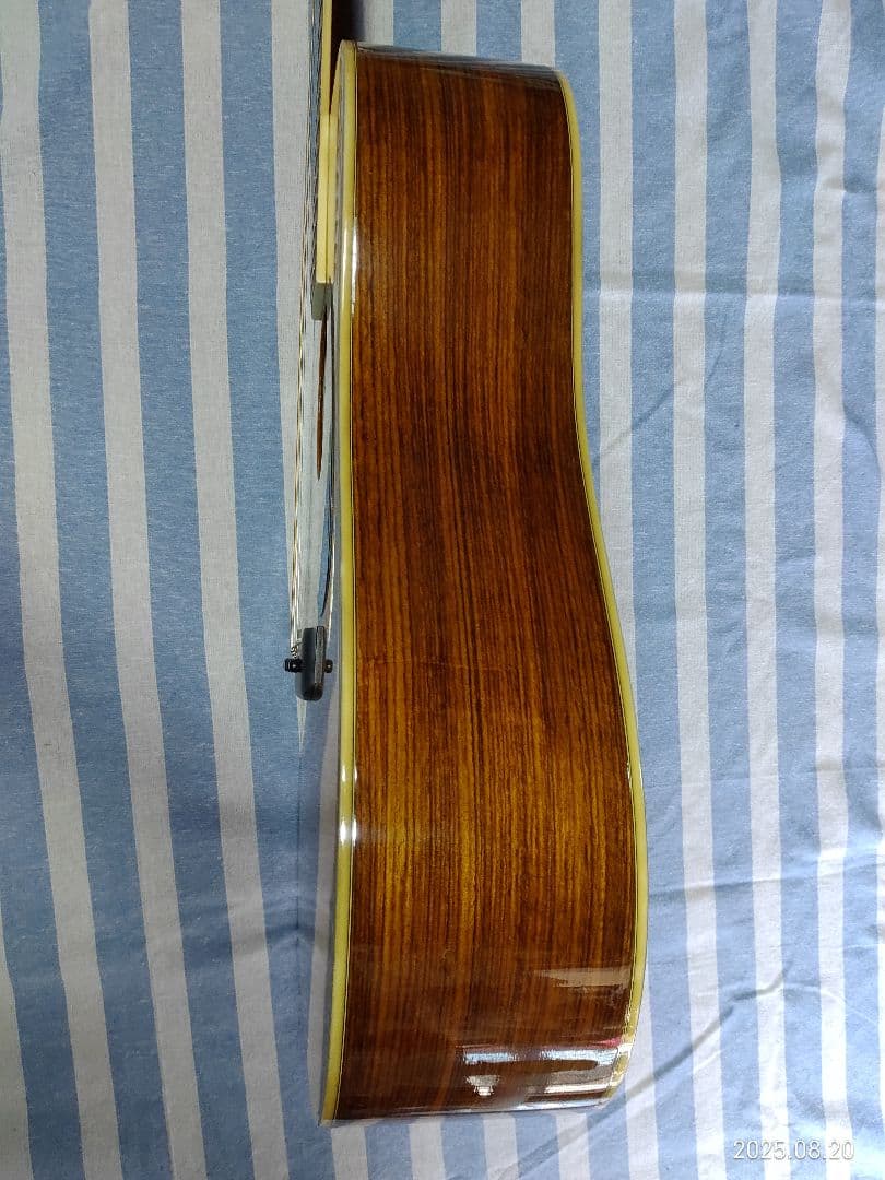 MORRISのドレッドノートタイプ・アコースティックギターW-30日本製美品です