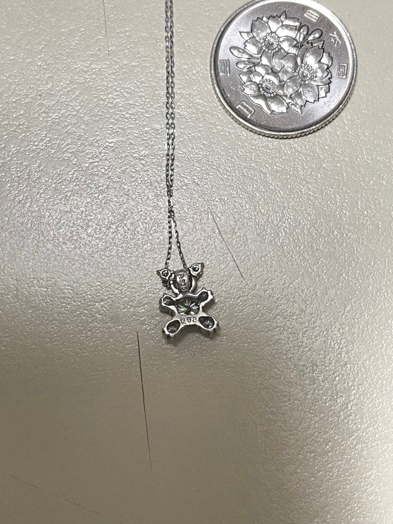 Pt900 クマ型ペンダントネックレス Dia0.92 carat