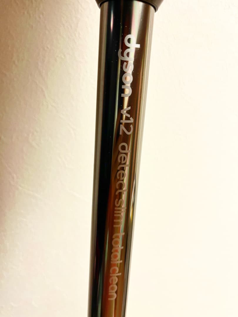 Dyson V12 Detect ダイソン　掃除機　　最上位　軽い　バッテリー