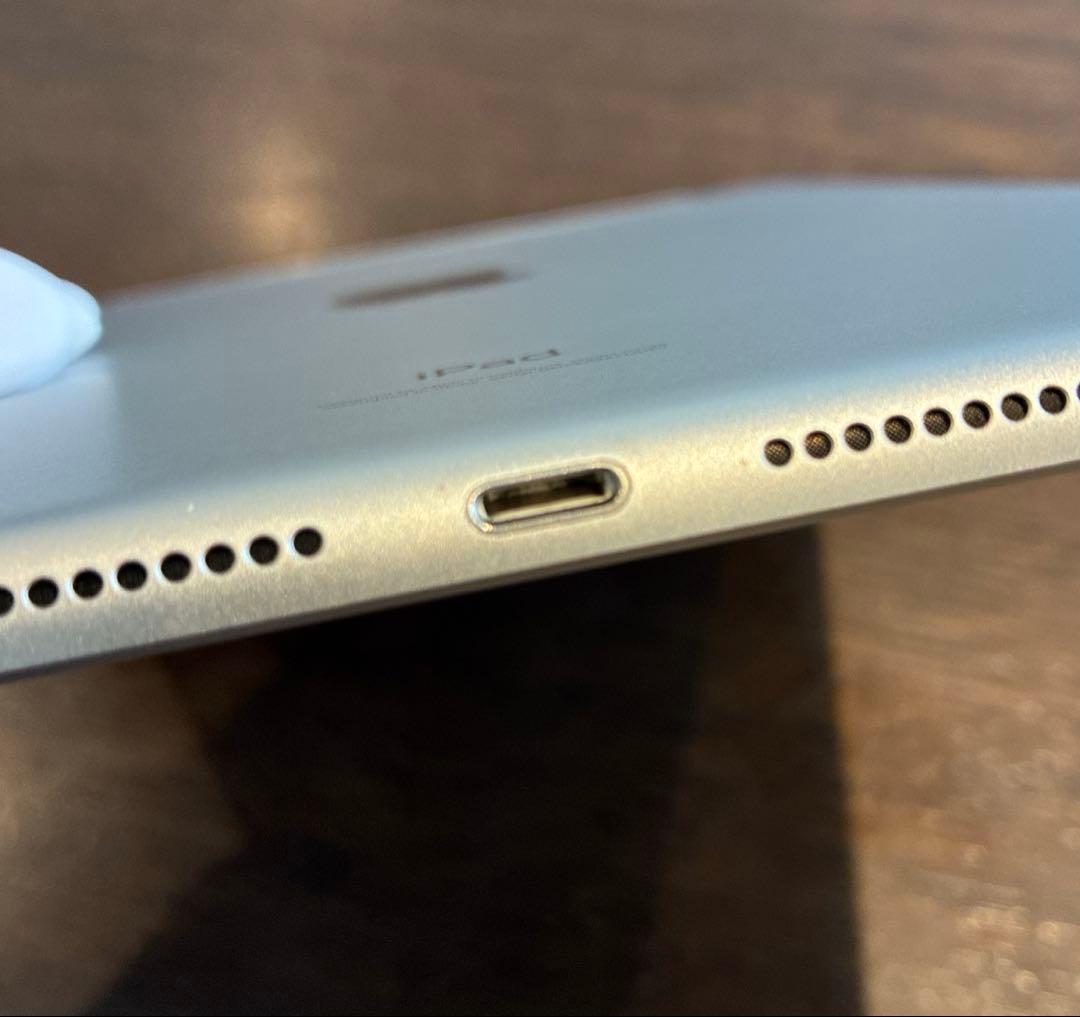 Apple iPad 第７世代 32GB シルバー SIMフリー