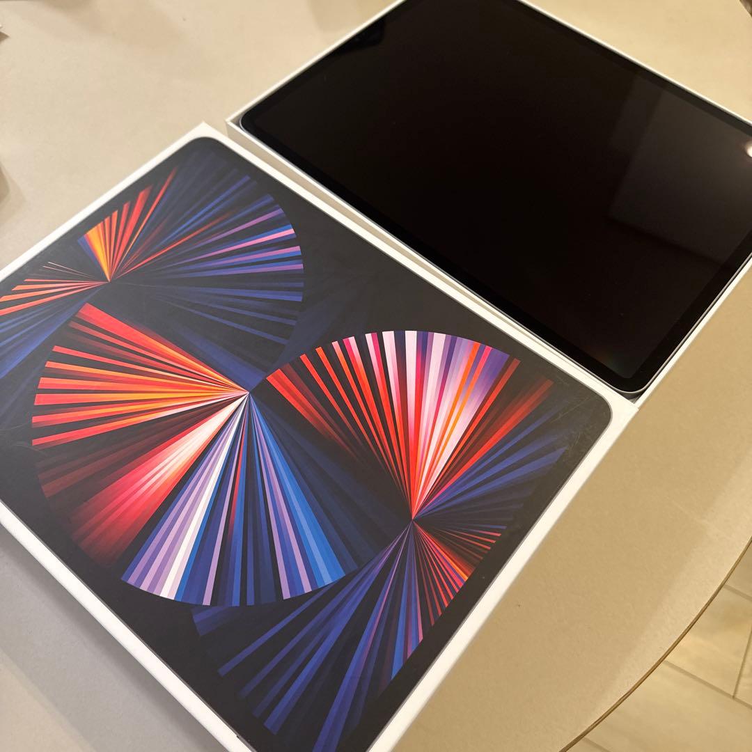 iPadPro12.9 第5世代　256GB バッテリー容量85%