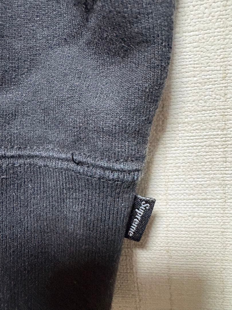 断捨離家族　SUPREME スウェット