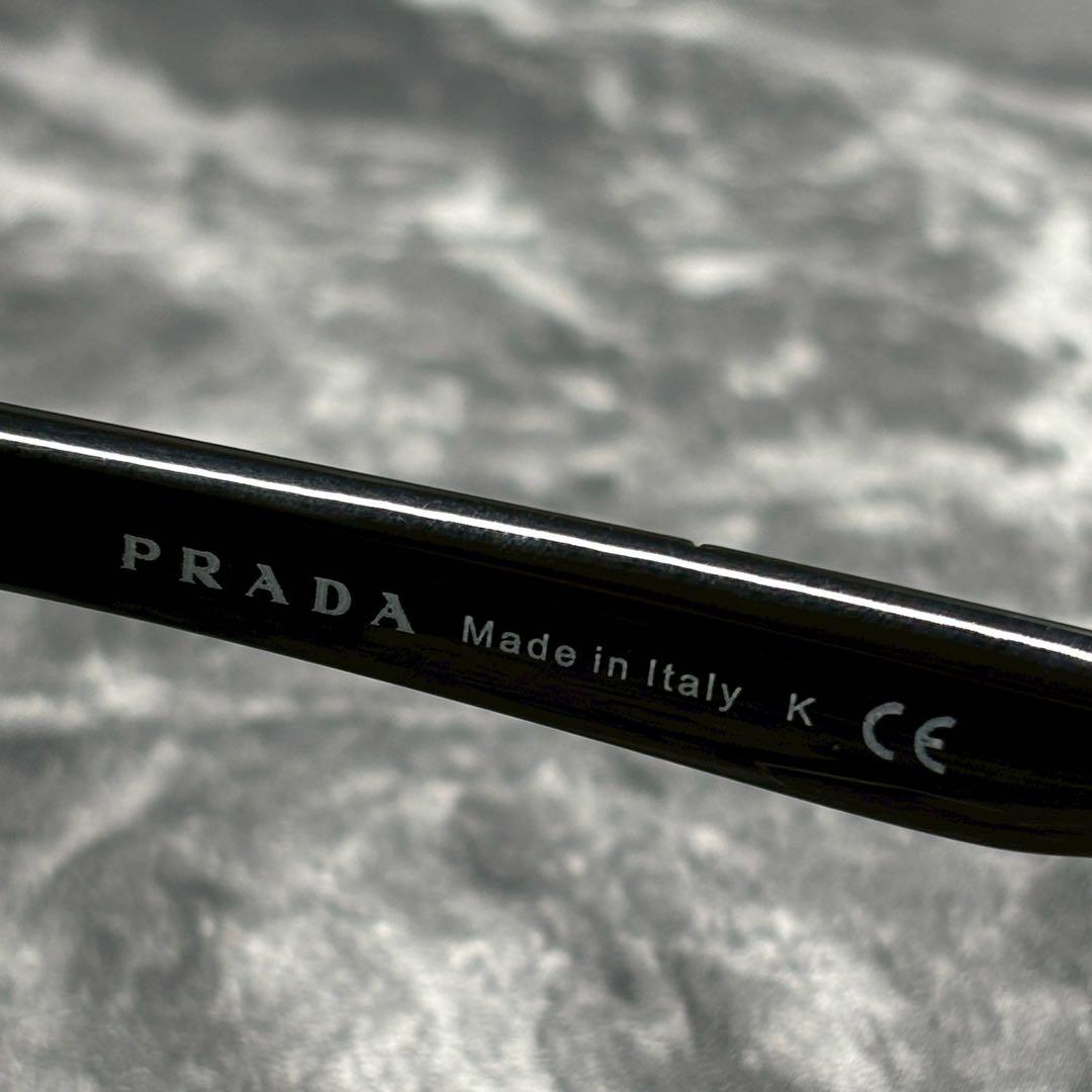 PRADA サングラス　SPS03O ウェリントン型　グリーンレンズ