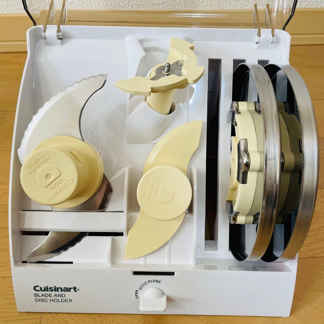 極美品　クイジナート DLC-10PRO フードプロセッサー　24年製　ケース付