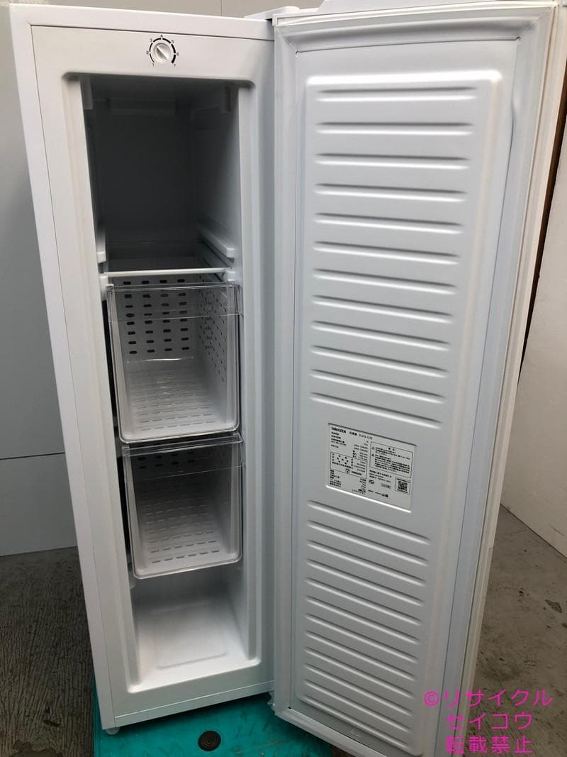 専用【中古】山善冷凍庫 70L 2022年式2509111817