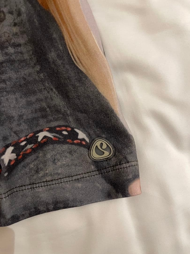 Coyseio ドールプリント 長袖Tシャツ