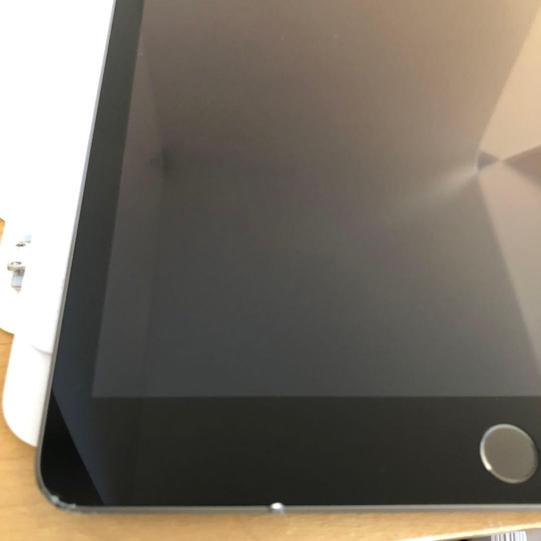 【値下げ不可】iPad 第8世代 128GB SIMフリー 【すぐ発送】