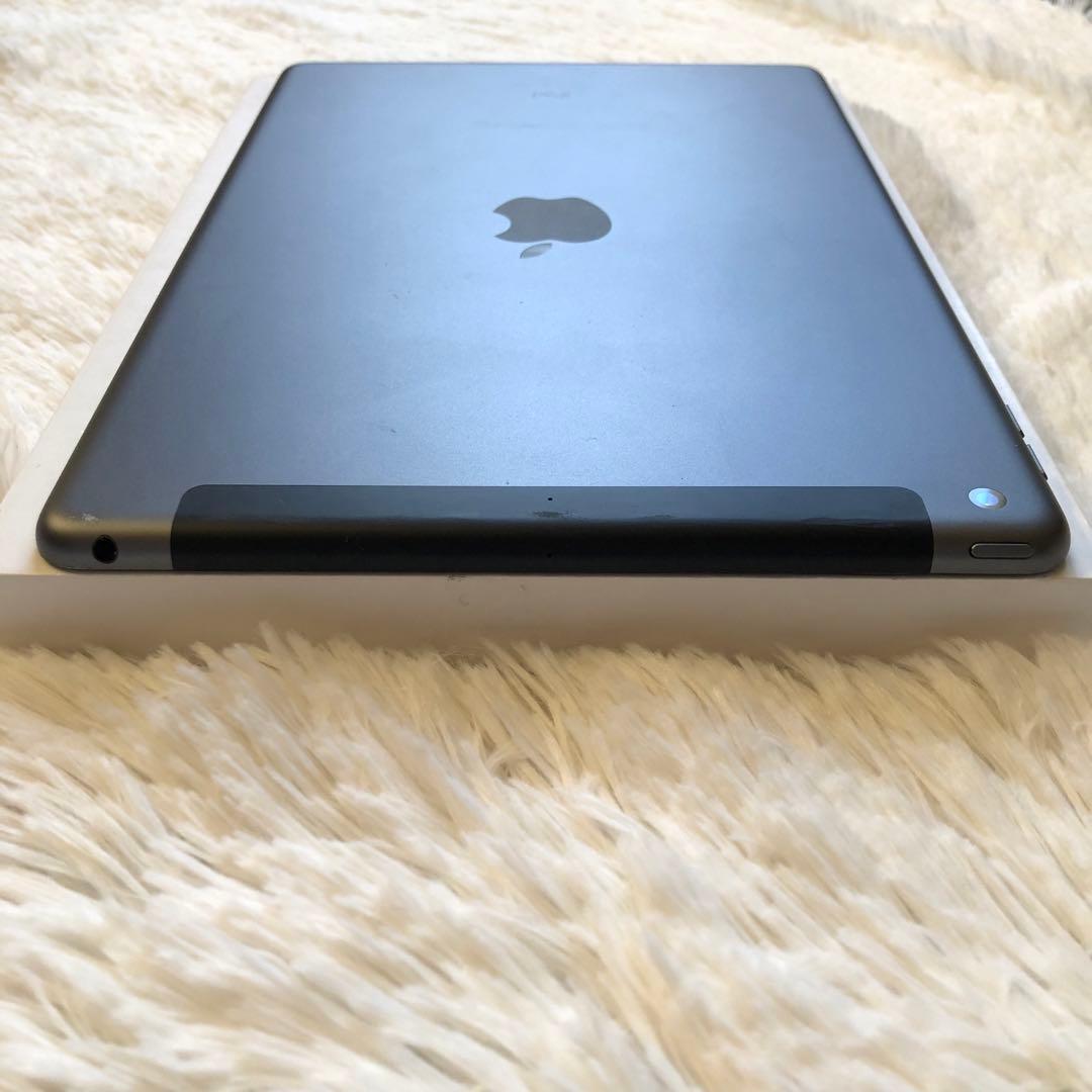 【値下げ不可】iPad 第8世代 128GB SIMフリー 【すぐ発送】