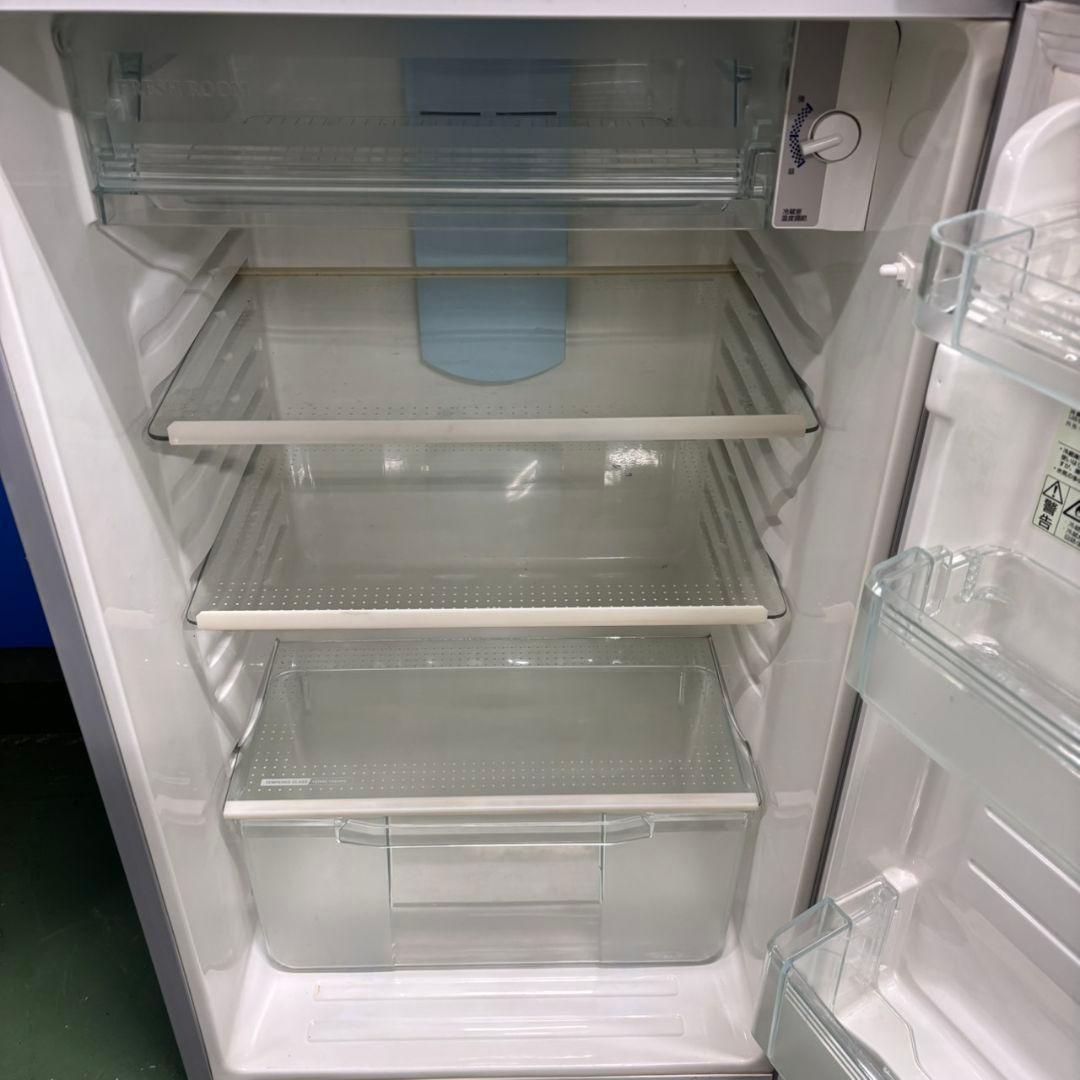 570 SHARP　中型冷蔵庫　小型　200Ｌ以上　290Ｌ　小型　一人暮らし
