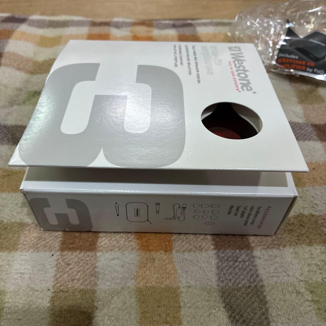 新品　未使用Westone Audio Westone3 fiio アンプ同梱