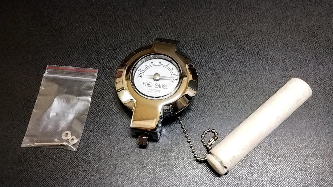 希少！ 新品 GT380 GT550 ゲージ付き タンク キャップ ホワイト