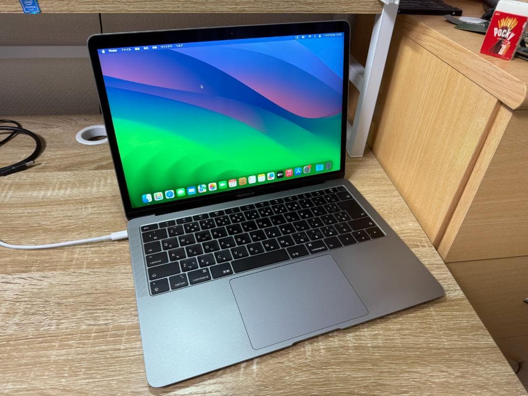 美品 Macbook Air 2018 13インチ A1932