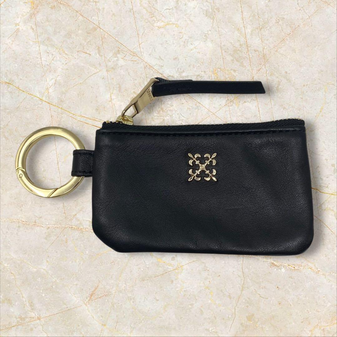 未使用 russet ラシット ブラック カラビナ付き ソフトレザーマルチケース