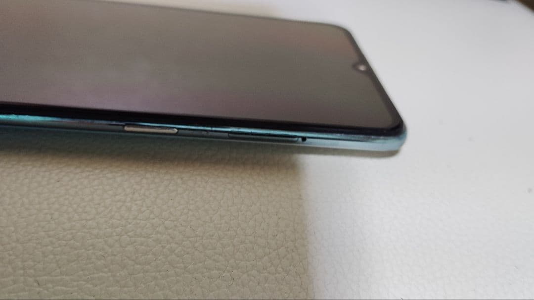 オッポリノ3a　スマートフォン本体　ブルー&ホワイト