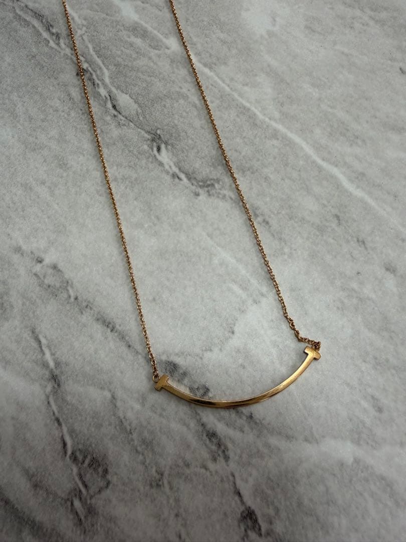 Tiffany T スマイルペンダント スモール　イエローゴールド